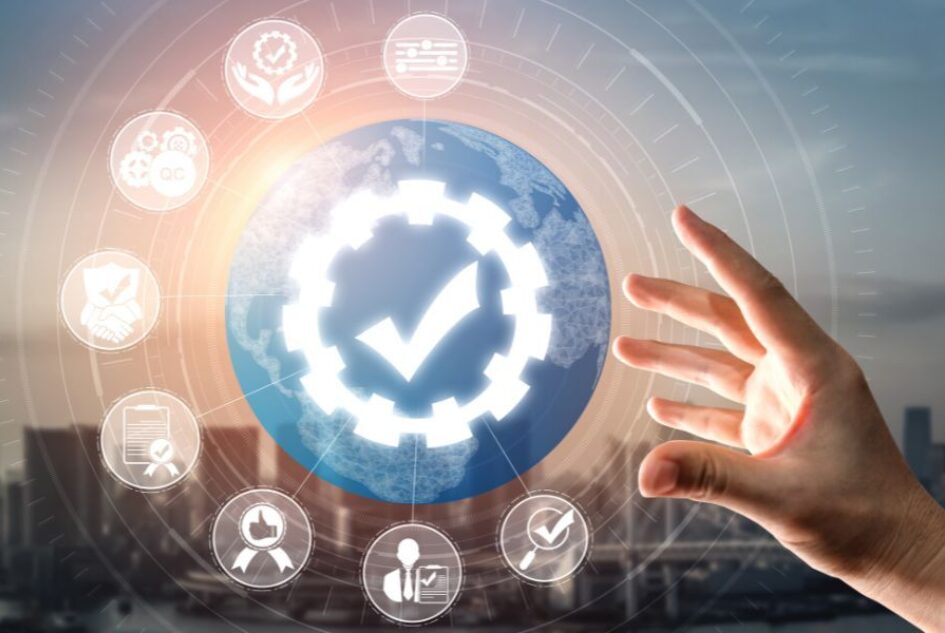 الرقابة على الأداء الوظيفي في شركة د. فهد الرفاعي وشركاؤه للمحاماة والاستشارات القانونية