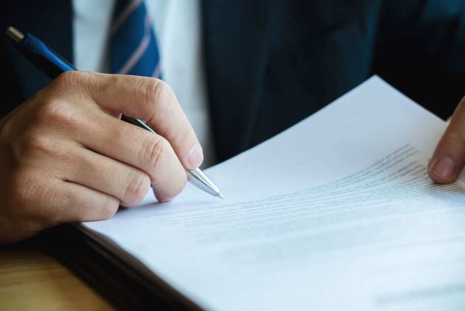 أهمية اتفاقية مستوى الخدمة في شركة الدكتور فهد الرفاعي وشركاؤه للمحاماة والاستشارات القانونية