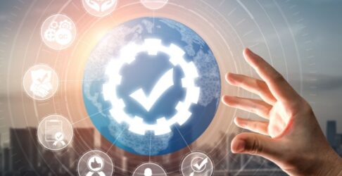 الرقابة على الأداء الوظيفي في شركة د. فهد الرفاعي وشركاؤه للمحاماة والاستشارات القانونية 