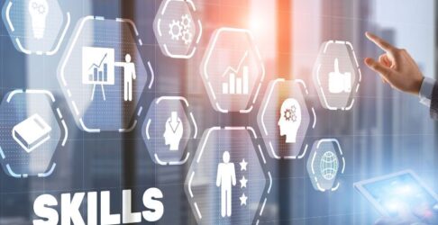 دور التدريب في تعزيز الكفايات المهارية لممارسة الأعمال في شركة الدكتور فهد الرفاعي وشركاؤه للمحاماة والاستشارات القانونية 