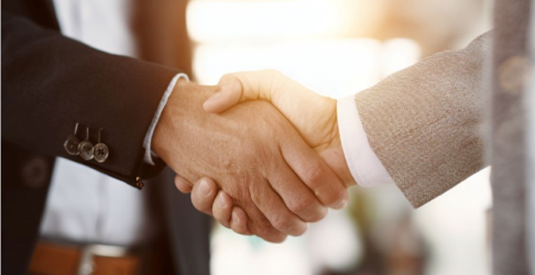 كيف نساعد الشركات التجارية في الشراكات، الاندماجات، الاستحواذات؟ 